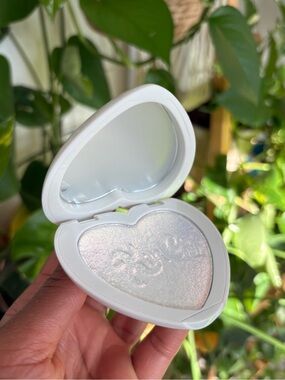 Kimchi Chic Beauty Pearl Gone Wild Pressed Shimmer Highlighter Compact w/ Mirror